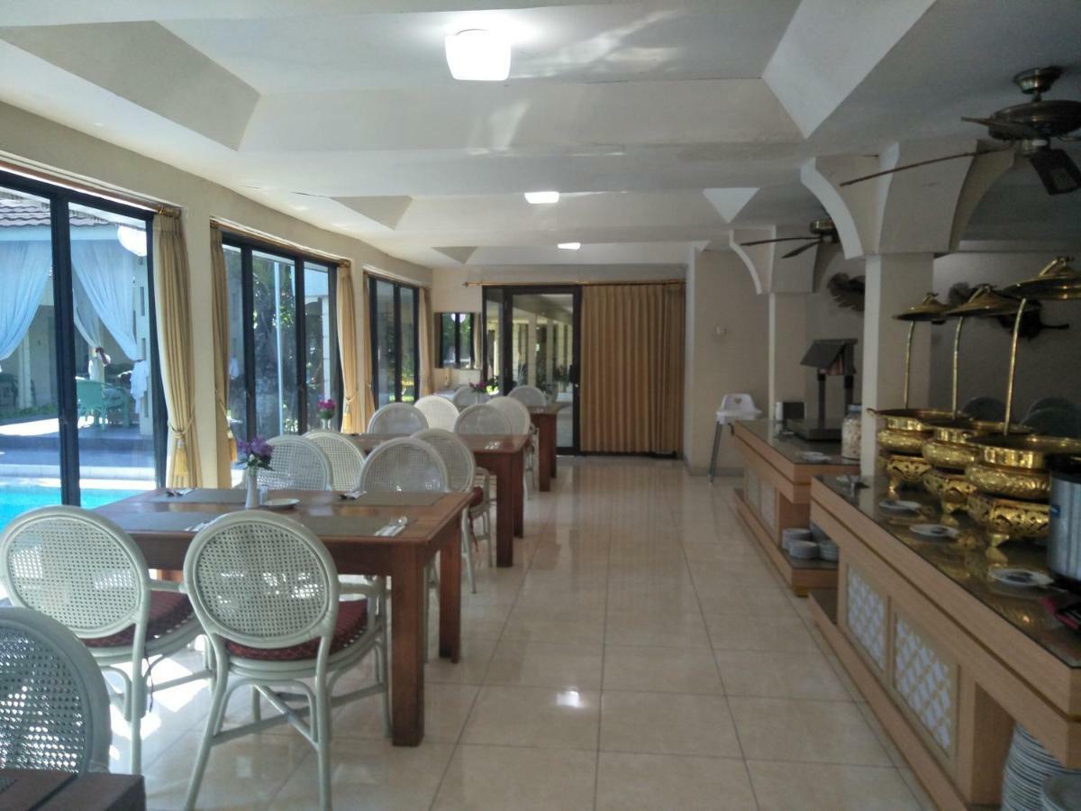 Hotel Grand Rosela Yogyakarta Exterior photo