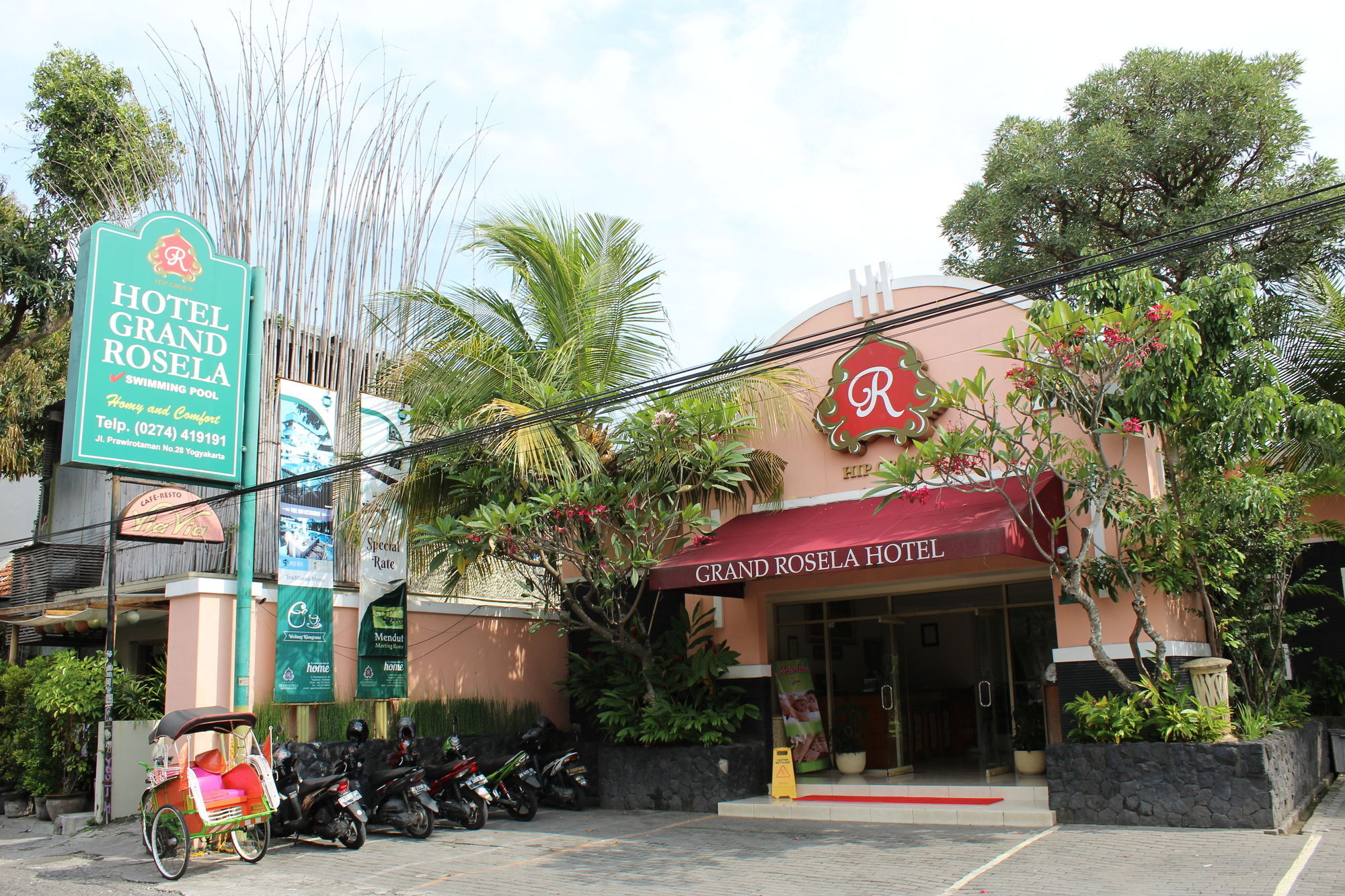Hotel Grand Rosela Yogyakarta Exterior photo