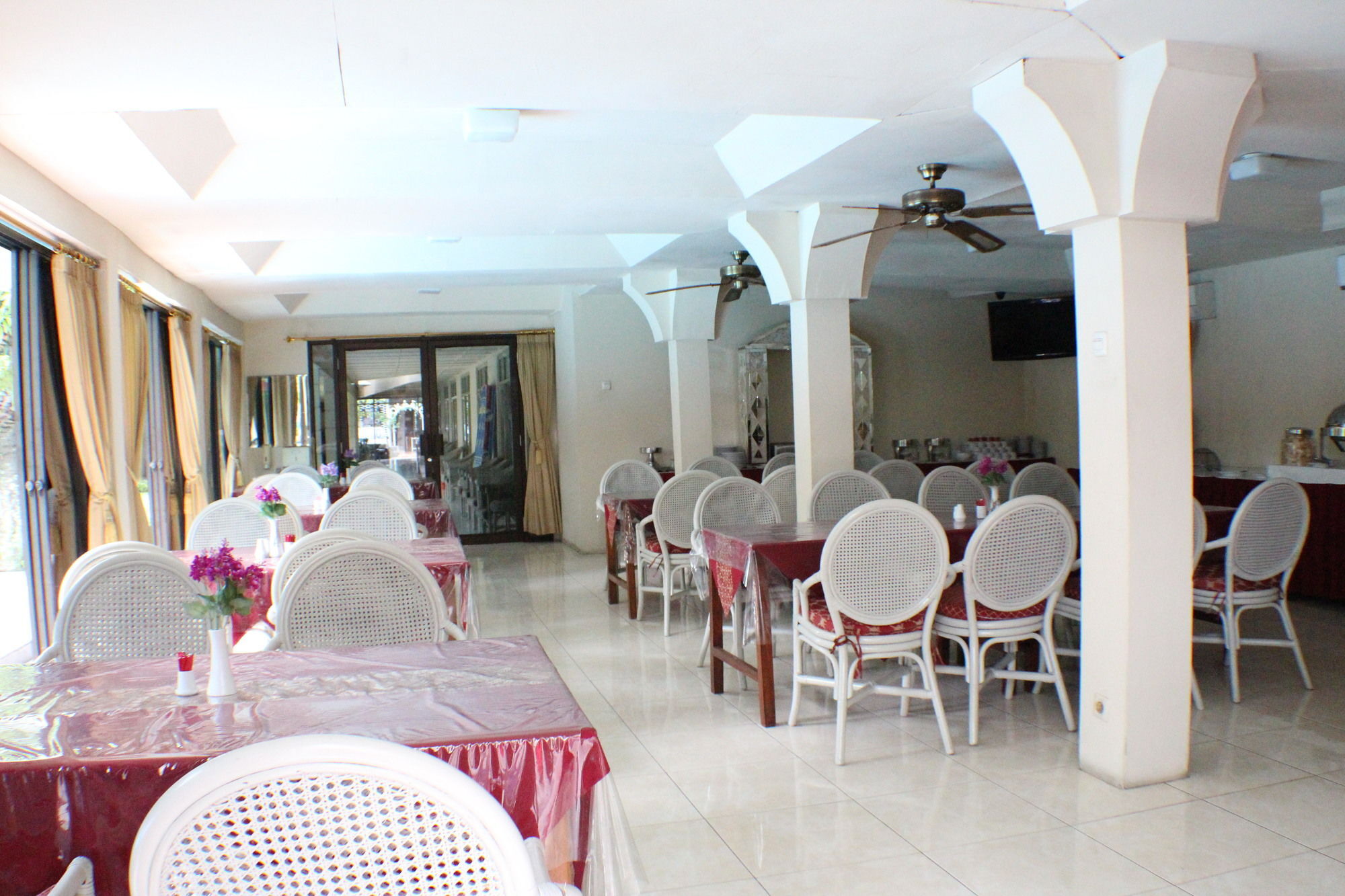 Hotel Grand Rosela Yogyakarta Exterior photo